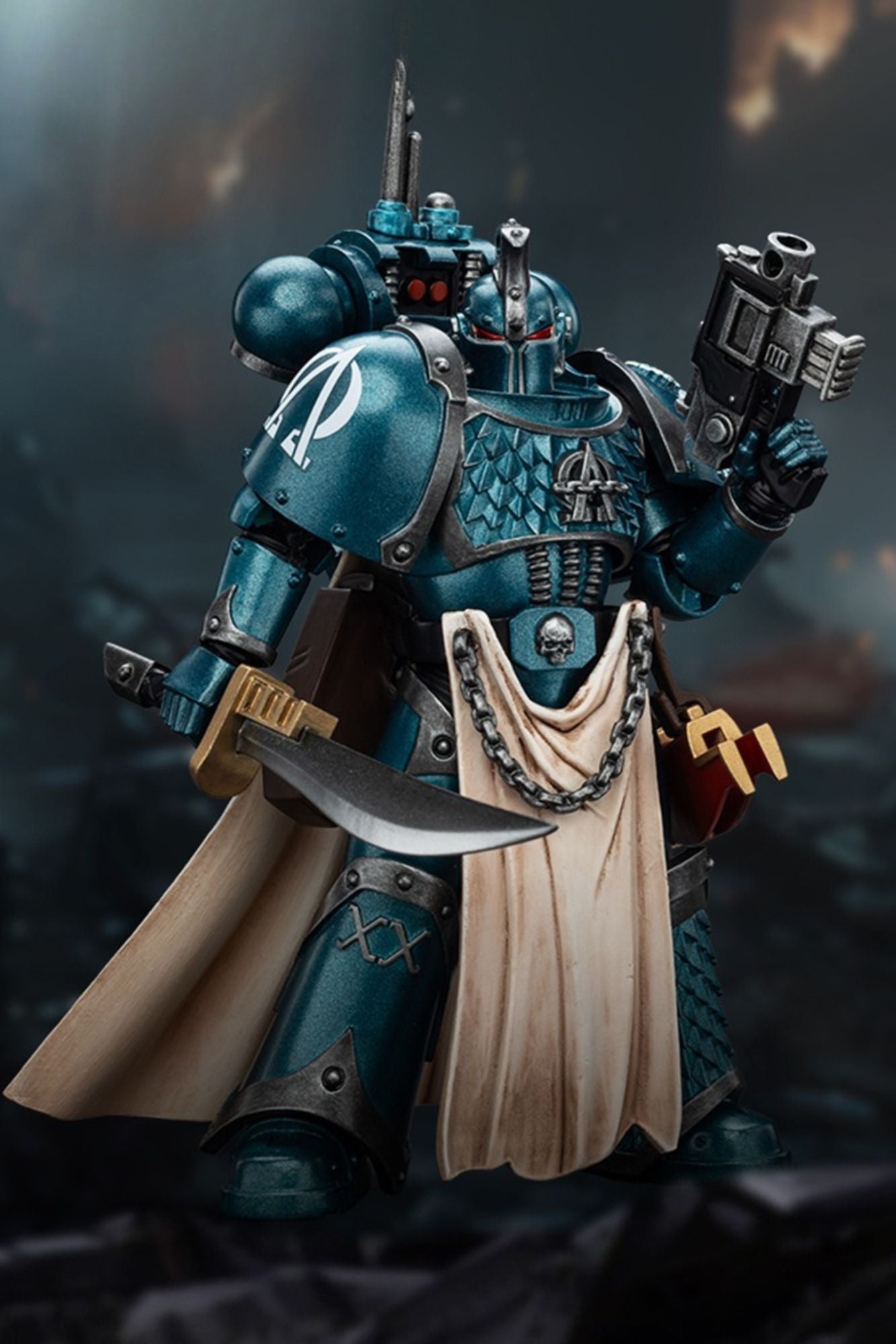 Alpha Legion Legion Praetor with Power Sword - Warhammer "The Horus Heresy" 1/18 Action Figure By JOYTOY