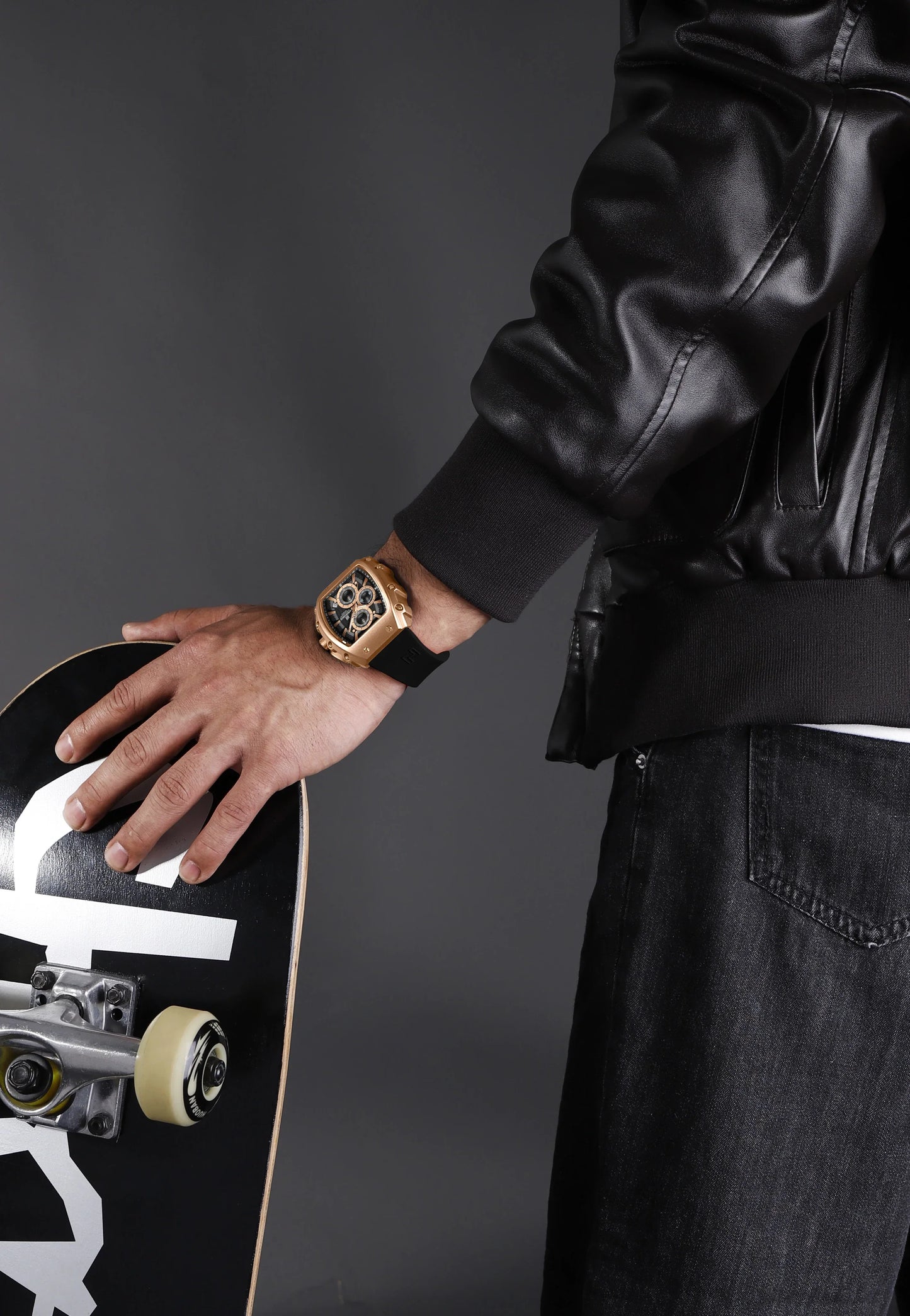 NAVIFORE Watch 8070 -Luxury Men's Timepiece
