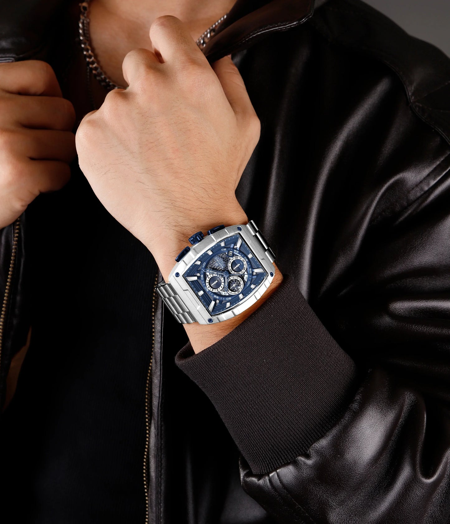 NAVIFORCE 8066 Business Waterproof Quartz Watch.