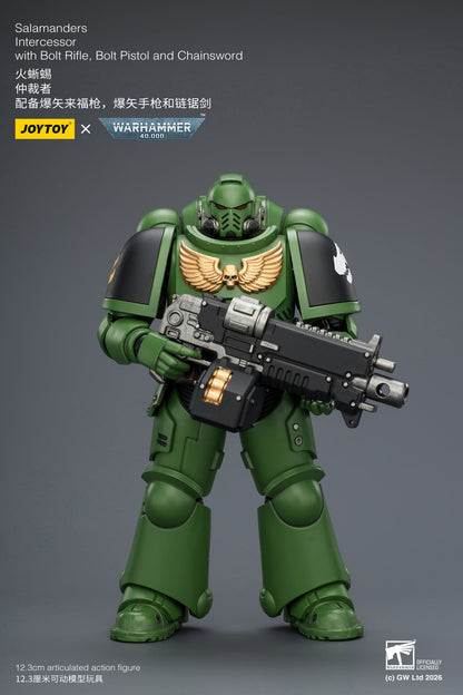 (20/5 CUTOFF) Intercessor with Bolt Rifle, Bolt Pistol and Chainsword - Warhammer 40K 1/18 Action Figure By JOYTOY