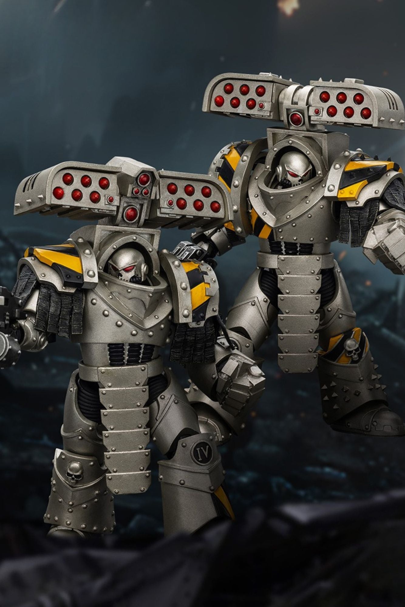 Iron Warriors Tyrant Siege Terminator - Warhammer "The Horus Heresy"1/18 Action Figure By JOYTOY