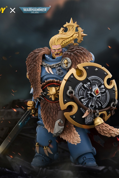 (15/10/2026)Space Wolves Wolf Guard Battle Leader with Master-crafted Power Weapon, Storm Shield, Thunder Hammer,Master-crafted Heavy Bolt Pistol, and Plasma Pistol - Warhammer 40k 1/18 Action Figure By JOYTOY