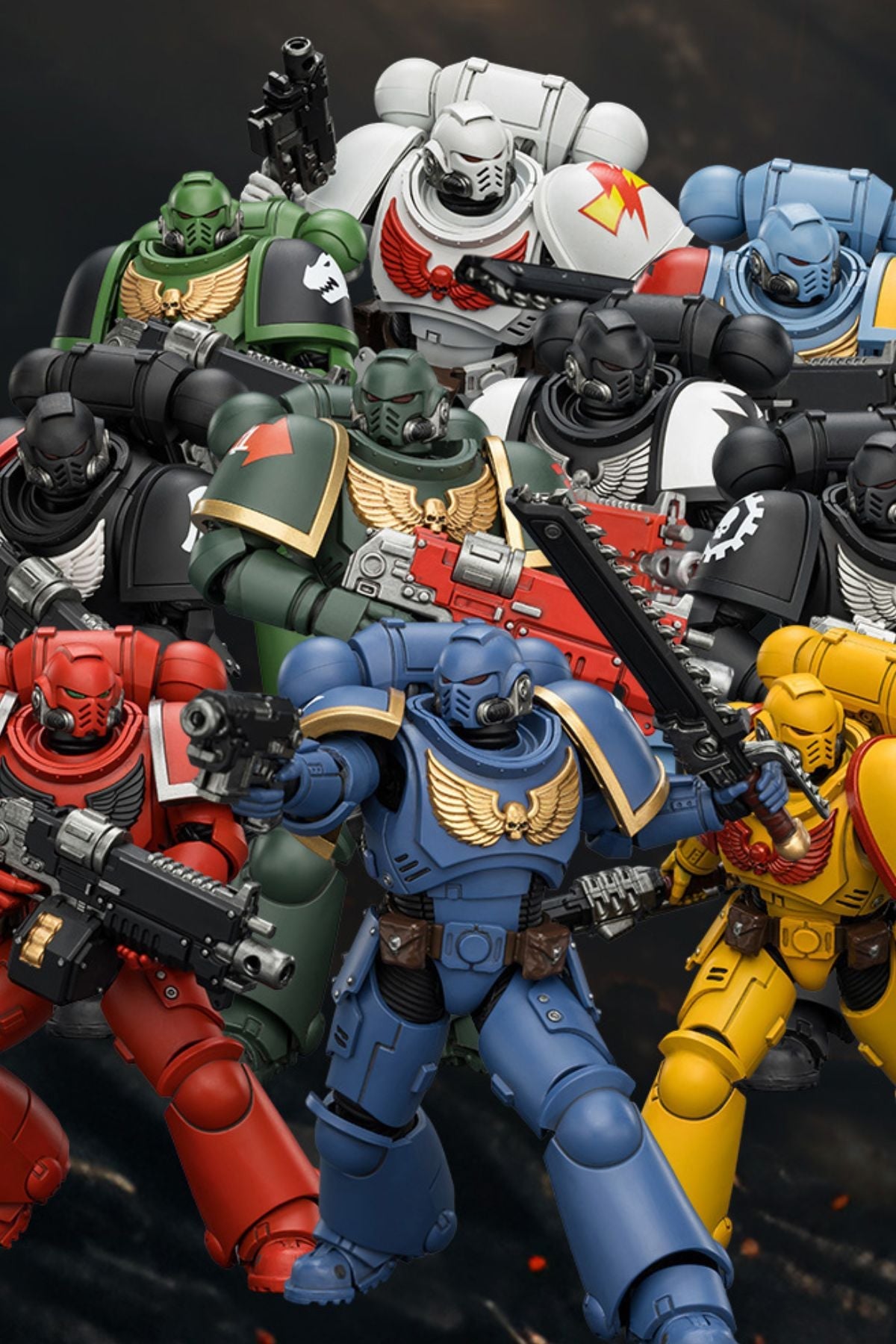(20/5 CUTOFF) Intercessor with Bolt Rifle, Bolt Pistol and Chainsword - Warhammer 40K 1/18 Action Figure By JOYTOY