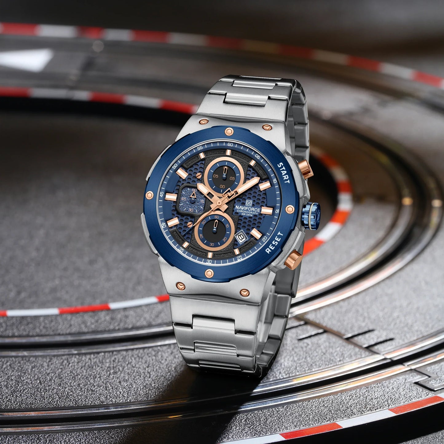 NAVIFORCE 8072 Quartz Business for Men.