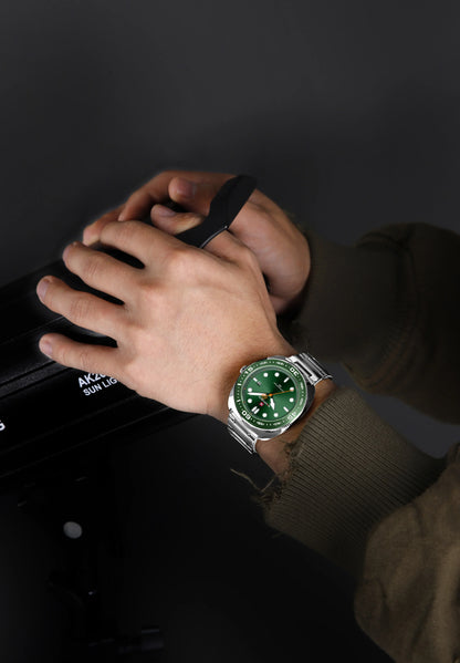 NAVIFORCE Watch 9250 Business Waterproof  Quartz Watch.