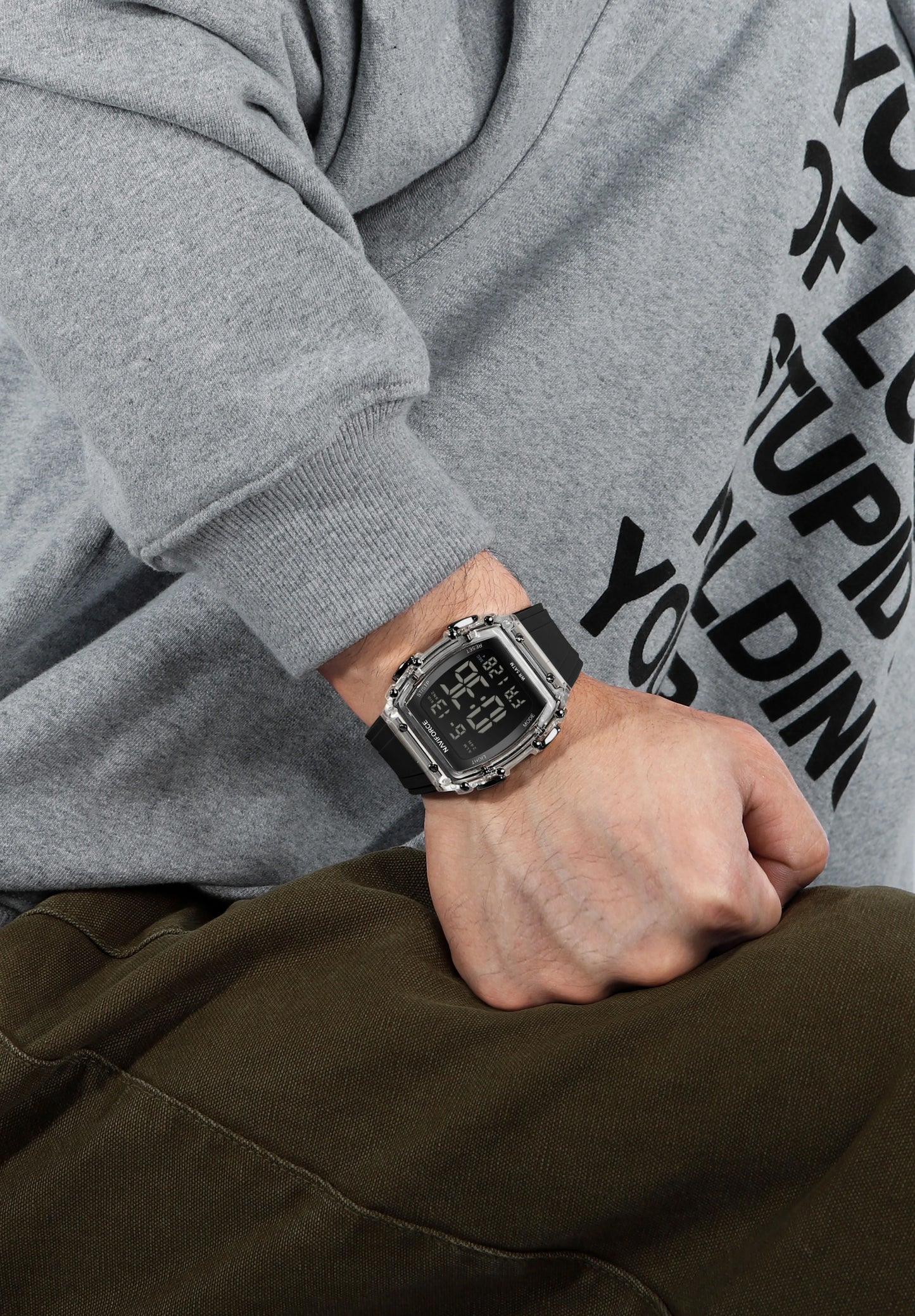 NAVIFORCE-6107 - Men's waterproof sports watch