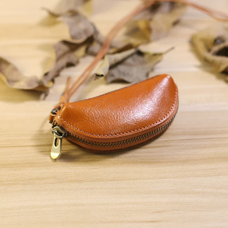 Retro cowhide small storage bag