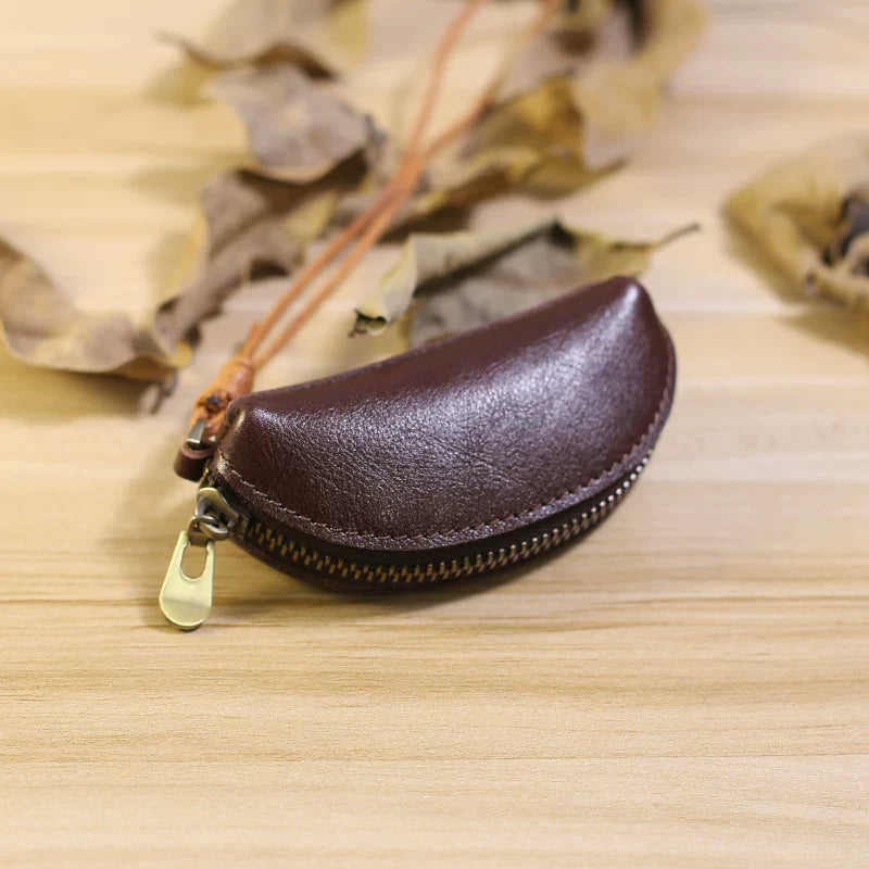 Retro cowhide small storage bag